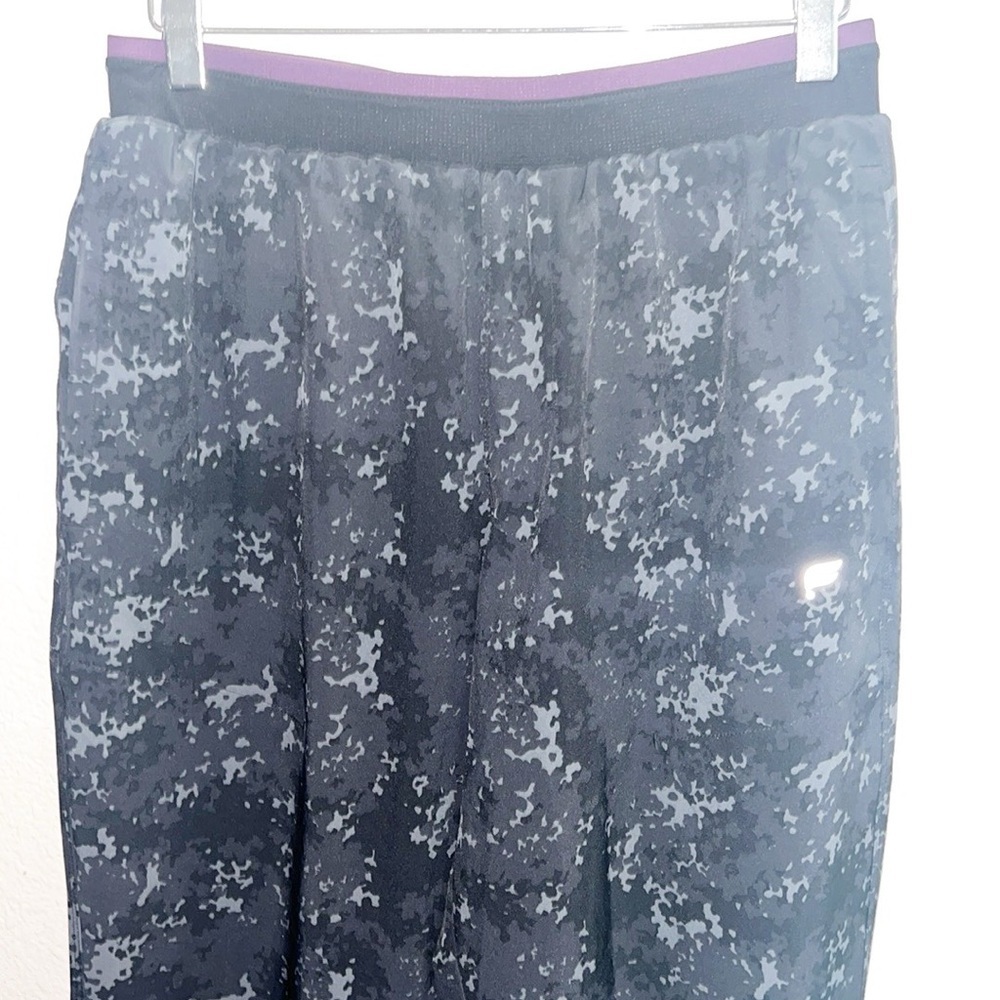 Fabletics 4- Way Stretch Versatile Performance Pa… - image 2